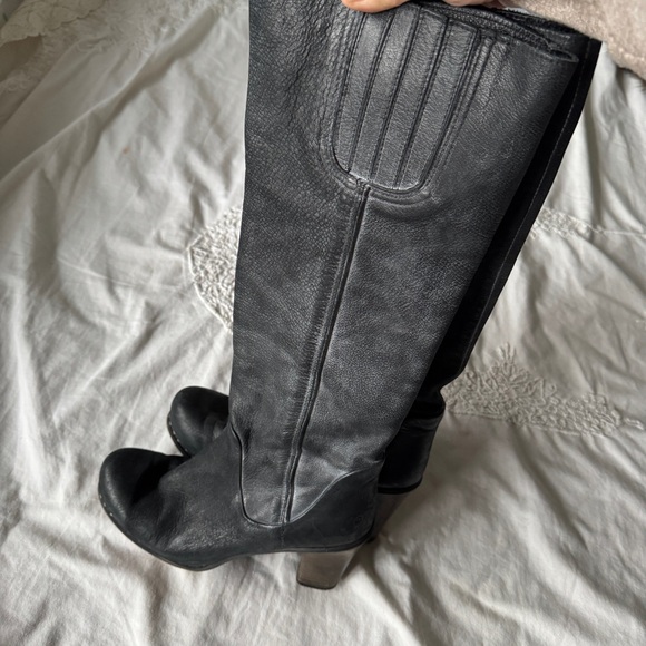 Felmini Distressed Leather Boots Made In Portugal - Picture 4 of 14